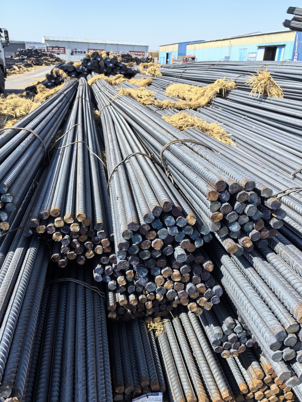 Third-level rebar HRB400E Construction steel steel bars 10-32 complete specifications first-hand sou